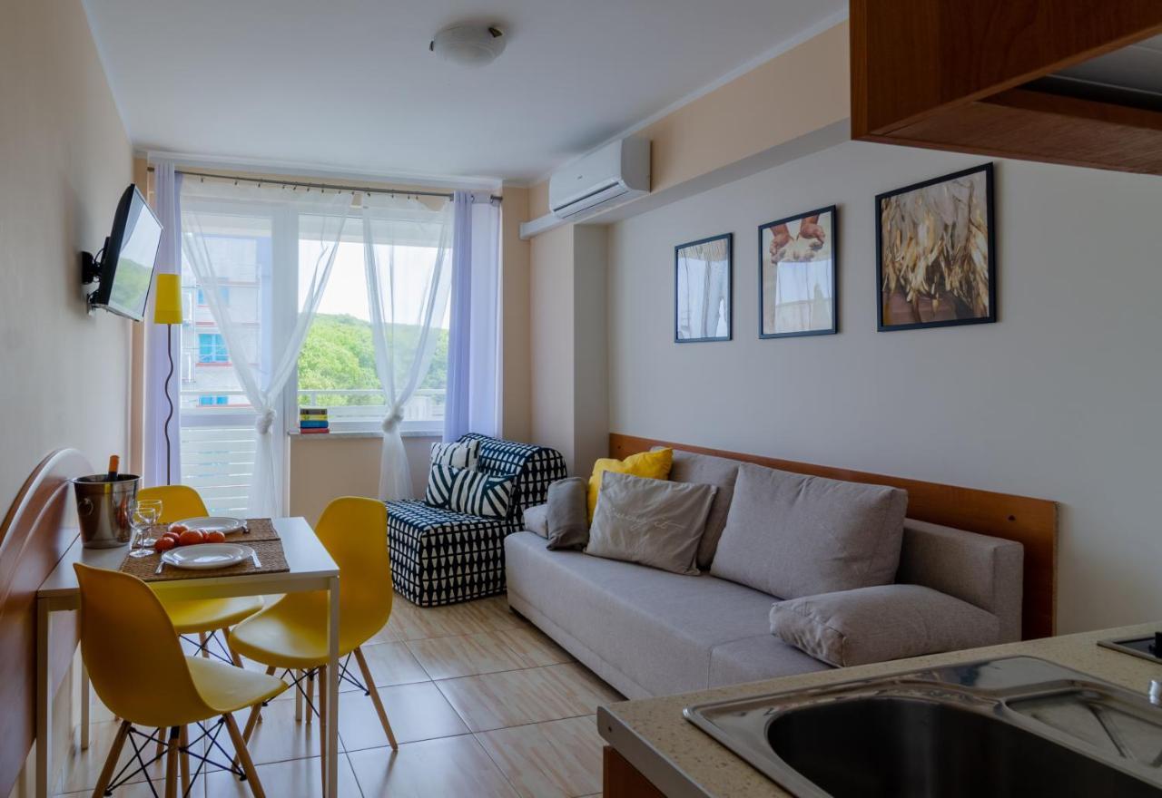 Holiday Home Slavia New 600 Z Balkonem Przy Plazy Miedzyzdroje Bagian luar foto